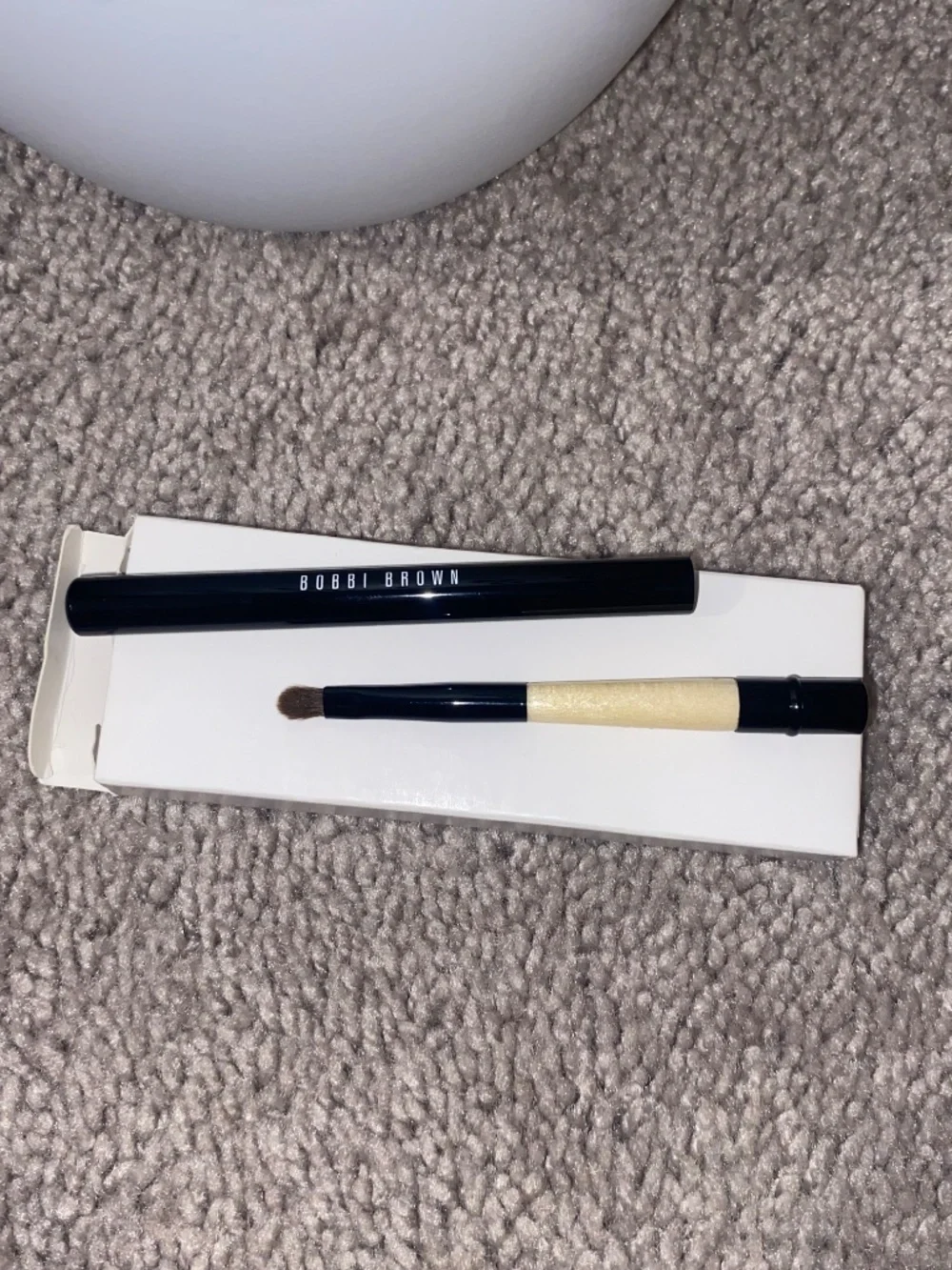 BOBBI BROWN makeup brushes. 4 total